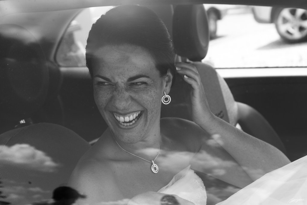 Mariée eclat de rires