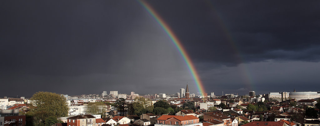 arc-en-ciel-toulouse.jpg